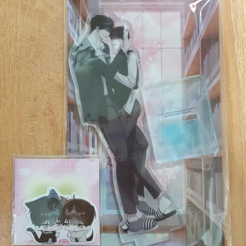 [BUNJANG] Mister Blue Yeol-dubyeol's Bedside Gyo-han Kang-jun Couple Acrylic Stand / 미개봉)미스터블루 미블 열여덟의 침대 고요한 강준 열침 커플 아크릴 스탠드 웹툰 굿즈