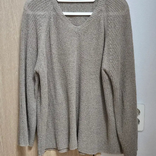 [BUNJANG] Beige V-Neck See-Through Knit / 베이지 브이넥 시스루 니트