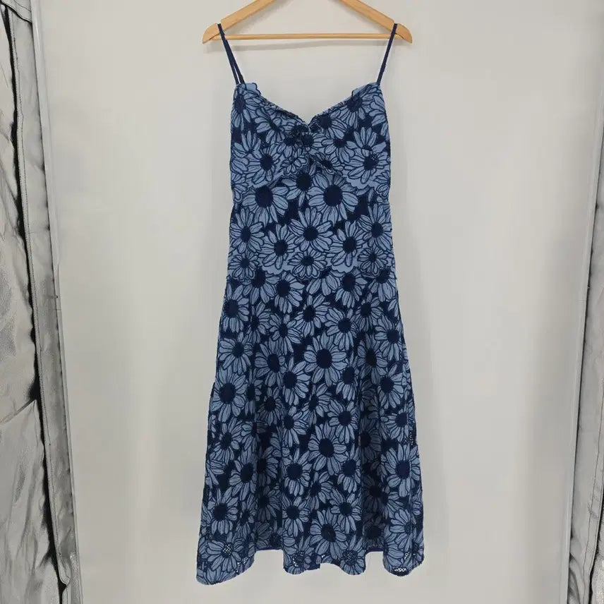 [BUNJANG] Daisy Flower Embroidery Lace Long Dress / 데이지 플라워 자수 레이스 롱 원피스 [C51165]
