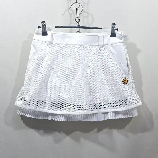 [BUNJANG] PARIGATES Women's Golf Skirt Pants (Size 24) / 24 파리게이츠 골프치마바지 여자골프웨어
