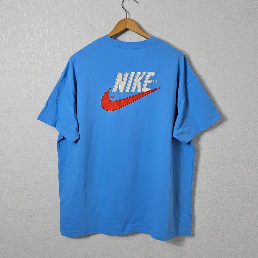 [BUNJANG] Nike NSW Max 90 Embroidered T-Shirt Butter Sky Blue 2XL / 나이키 NSW 맥스90 반팔 티셔츠 자수 버터 스카이블루 2XL