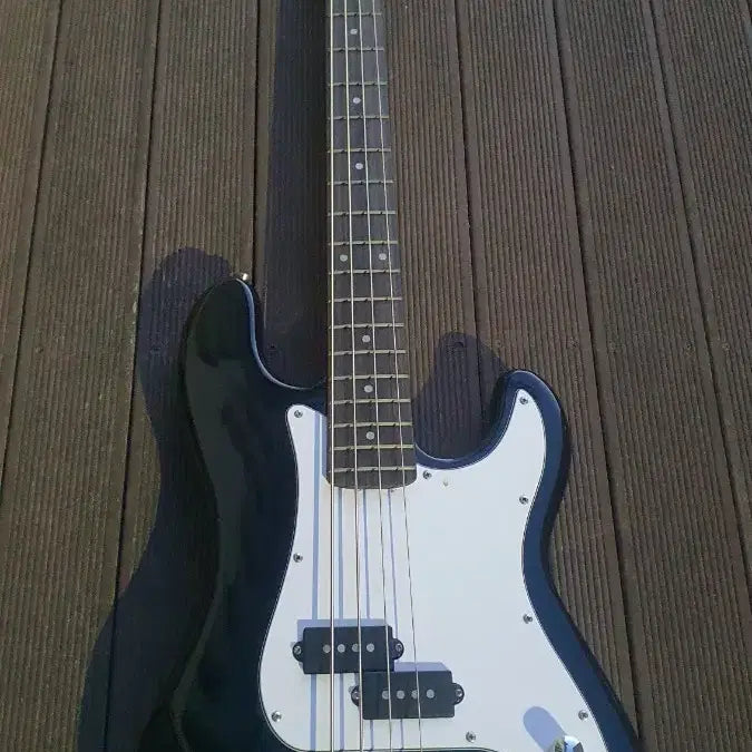 [BUNJANG] IRIN Beginner Bass Guitar - Black / IRIN 베이스 기타 블랙 입문용 상태양호 #전국안전택배#