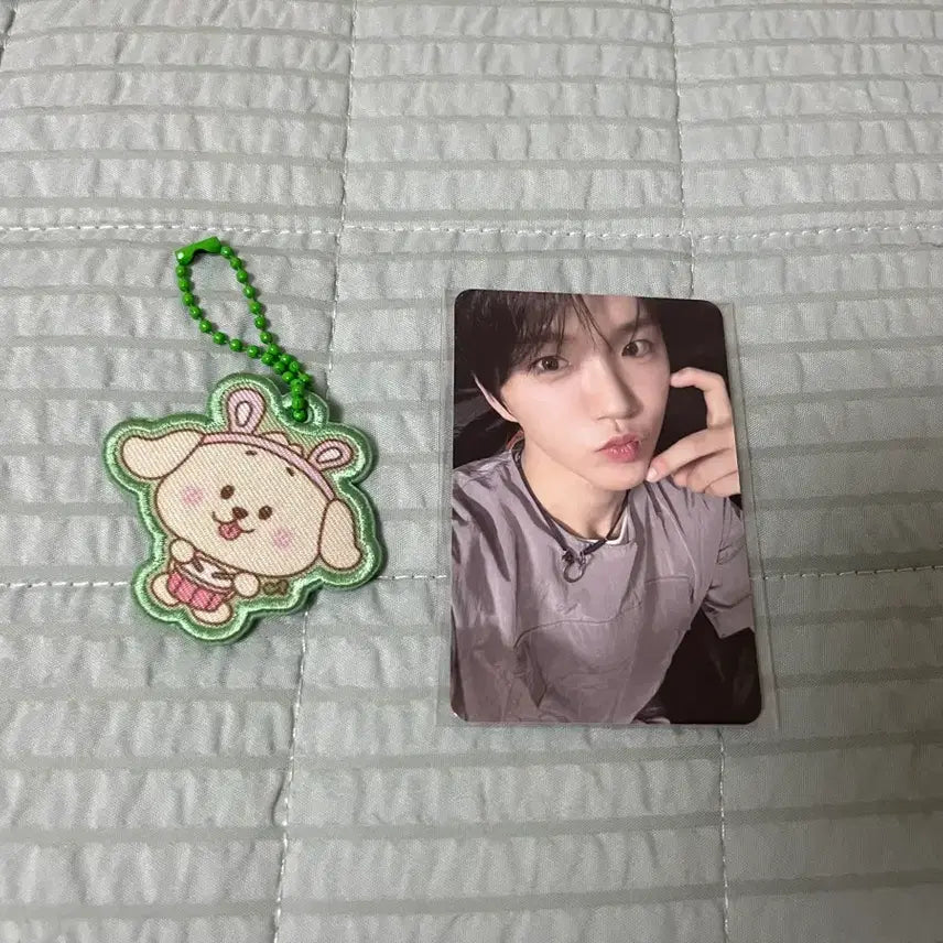 [BUNJANG] Everwish Dangtreever Keychain & Songbird Jaehee Photocard (Sealed) / 에버위시 댕트리버 키링 & 송버드 재희 포카 미개봉