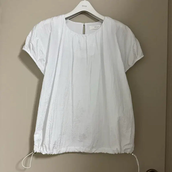 [BUNJANG] Flatflats White Short-Sleeve Blouse with Adjustable Hem / flatflats 바스락 블라우스