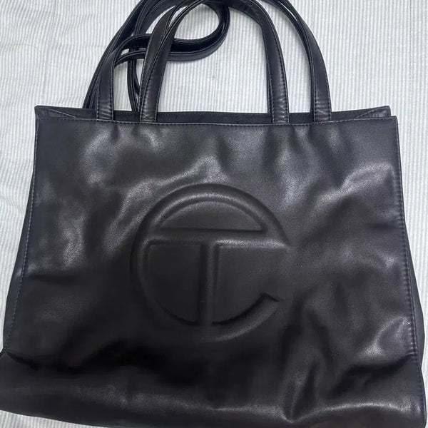 [BUNJANG]  Telfar Large Black Bag / 비이커에서 구입한 텔파 라지 블랙