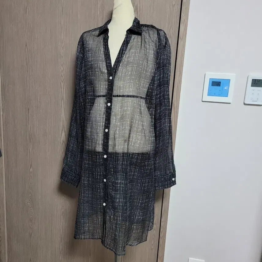 [BUNJANG] Melanie Lyne Sheer Long Shirt / MELANIE LYNE 시스루 롱 셔츠  3
