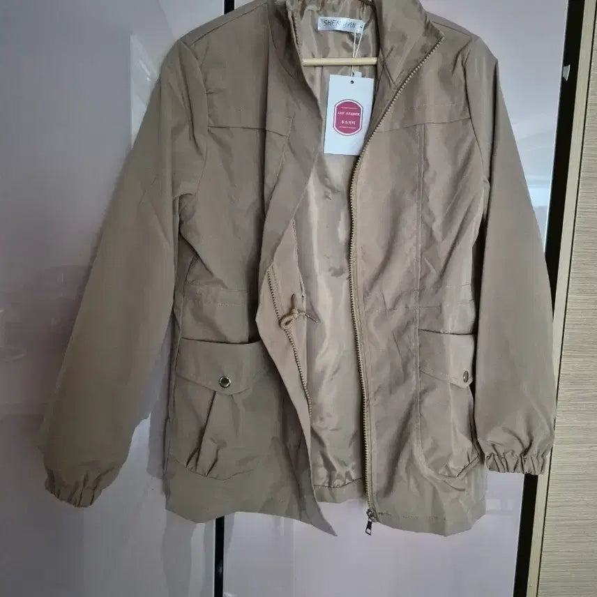 [BUNJANG] Shein Shein Khaki Women's Windbreaker Jumper / 쉬인쉬인 카키색 여성 바람막이 점퍼