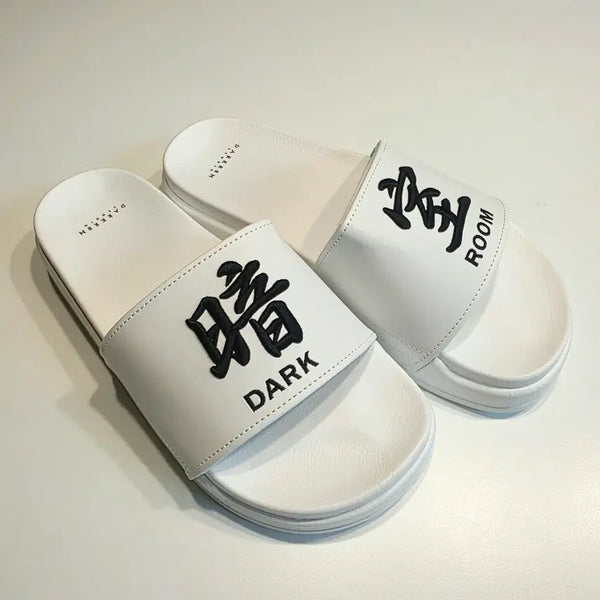 [BUNJANG] Darkroom Slide Slippers White / 다크룸 슬라이드 슬리퍼 화이트