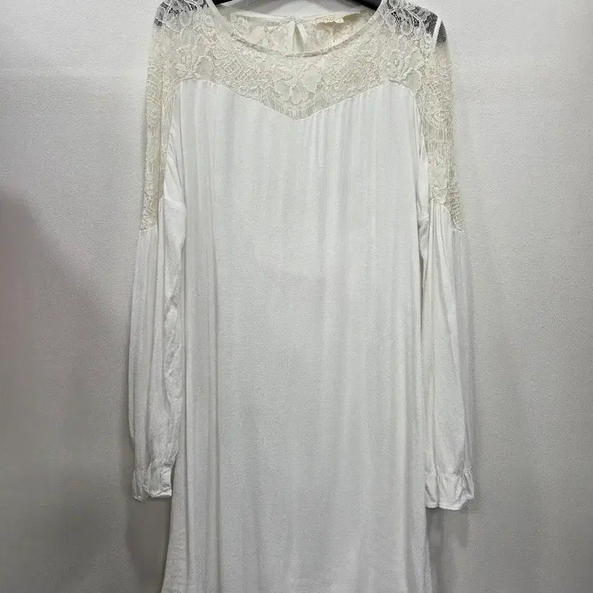 [BUNJANG] Maje Lace Blend White Dress with Inner Slip (Size 1) / 마쥬 레이스 블렌드 화이트 원피스 (안감 슬립 포함/1사이즈)