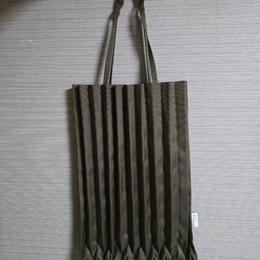 [BUNJANG] Issey Miyake Pleats Tote Bag Khaki / 이세이미야케 주름 토트백