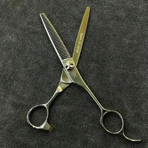 [BUNJANG] Yamamoto Thinning Scissors Made in Japan / 매이드인 재팬 야마모토 틴닝 숱가위 (이용 미용)