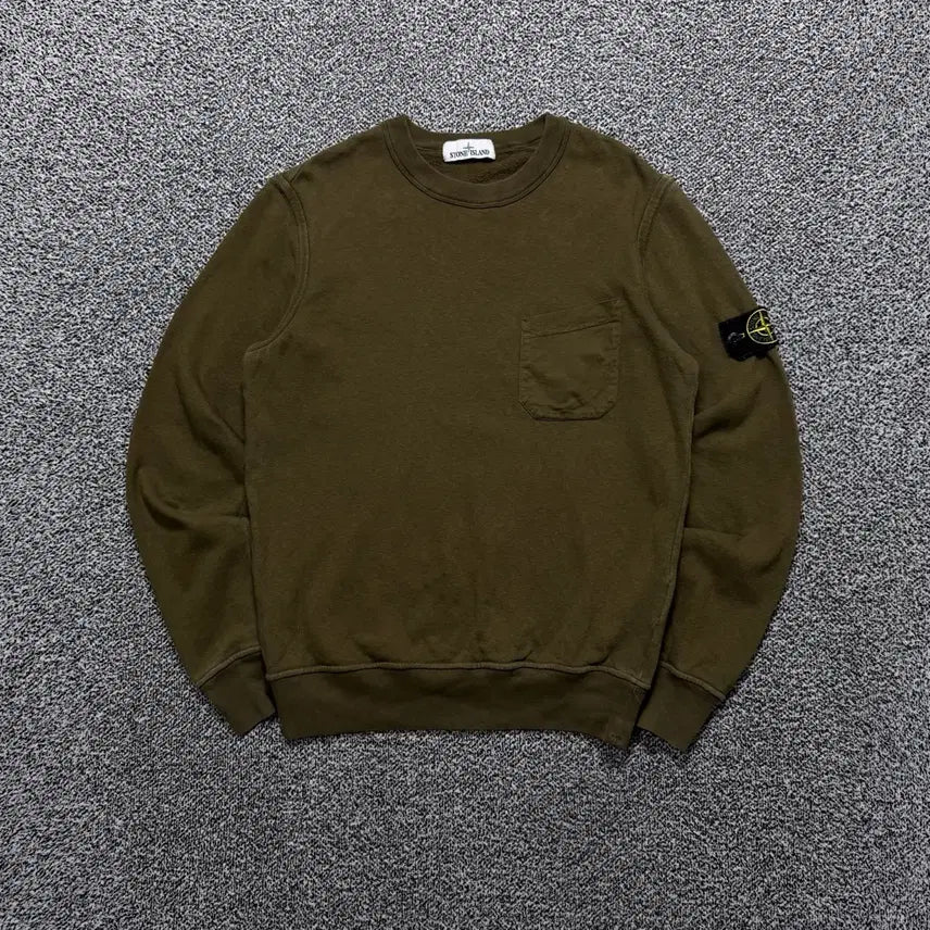 [BUNJANG] Stone Island Side Wappen Pocket Khaki Sweatshirt / Name : 스톤아일랜드 사이드 와펜 포켓 카키컬러 맨투맨 :)