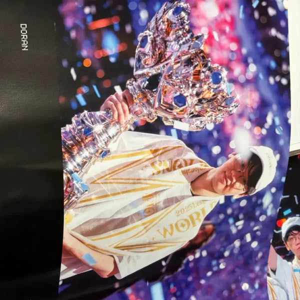 [BUNJANG] T1 Doran 2025 Worlds Poster / 2025 T1도란 월즈 포스터 판매