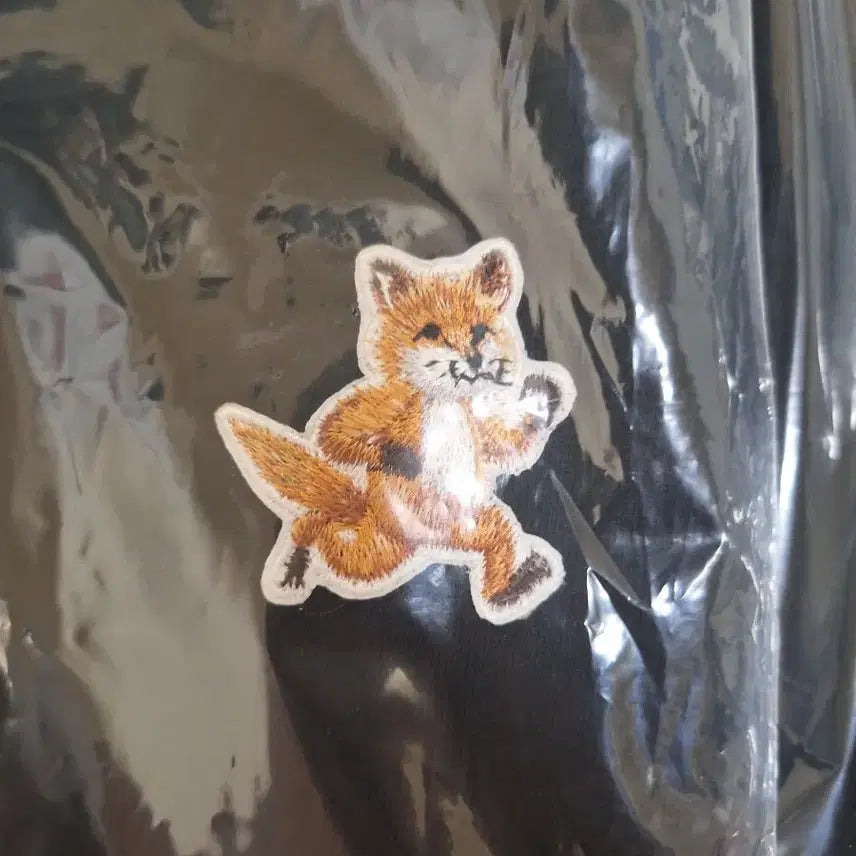 [BUNJANG] Maison Kitsuné Running Fox Embroidery Black T-Shirt XL / 신상 정품 메종키츠네 뛰는 폭스 자수 블랙 XL 새상품