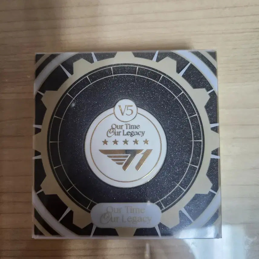 [BUNJANG] T1 2024 World Champions Badge / 2024 T1 월드 챔피언 뱃지