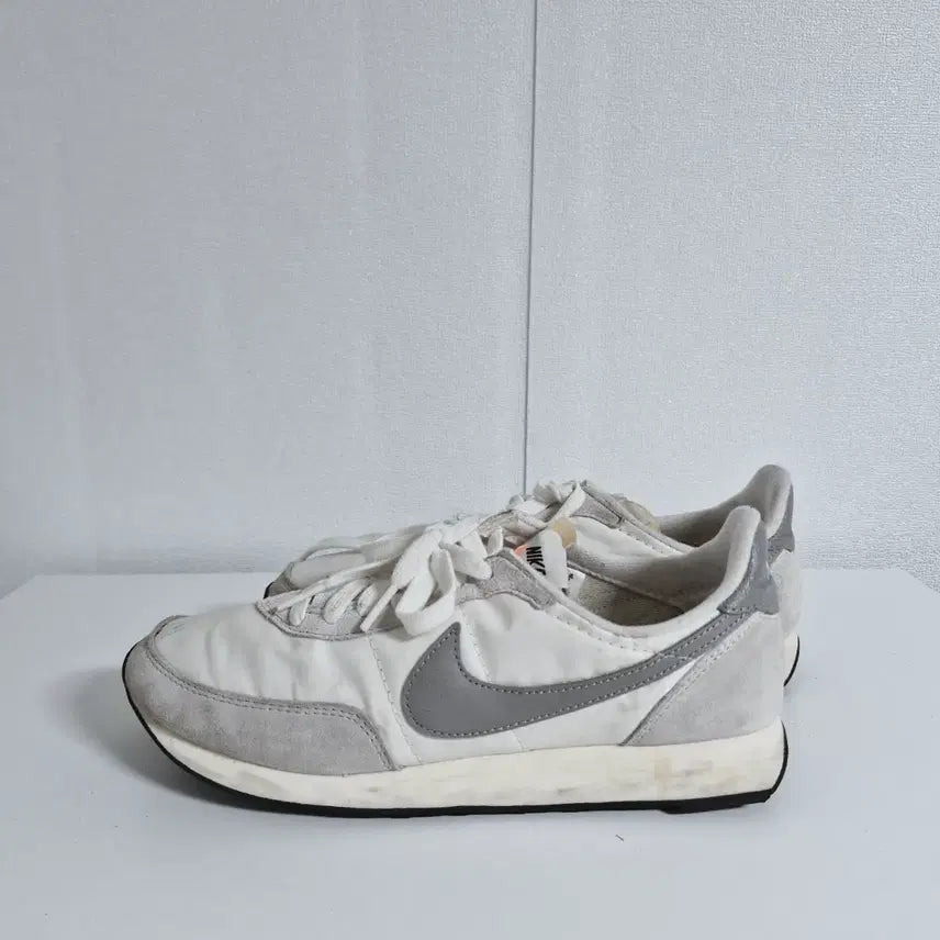 [BUNJANG] Nike Waffle Trainer 2 SE Shoes (Size 260) / 나이키 와플 트레이너 2 SE(260)