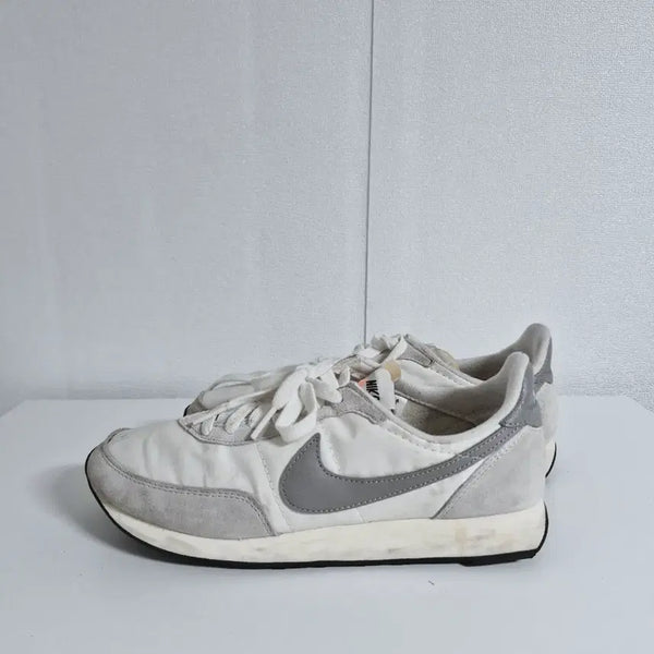 [BUNJANG] Nike Waffle Trainer 2 SE Shoes (Size 260) / 나이키 와플 트레이너 2 SE(260)