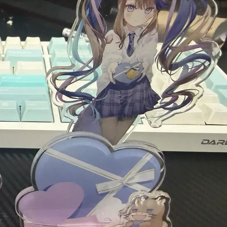 [BUNJANG] Airi Kanna Valentine Acrylic Stand & Student ID Set / 아이리 칸나 아크릴 스탠드,학생증 세트로 팝니다