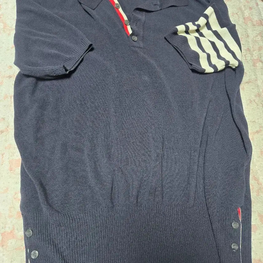 [BUNJANG] Thom Browne Navy Knit Polo T-Shirt / 톰브라운 네이비 니트 폴로 반팔(싸이즈95~100)