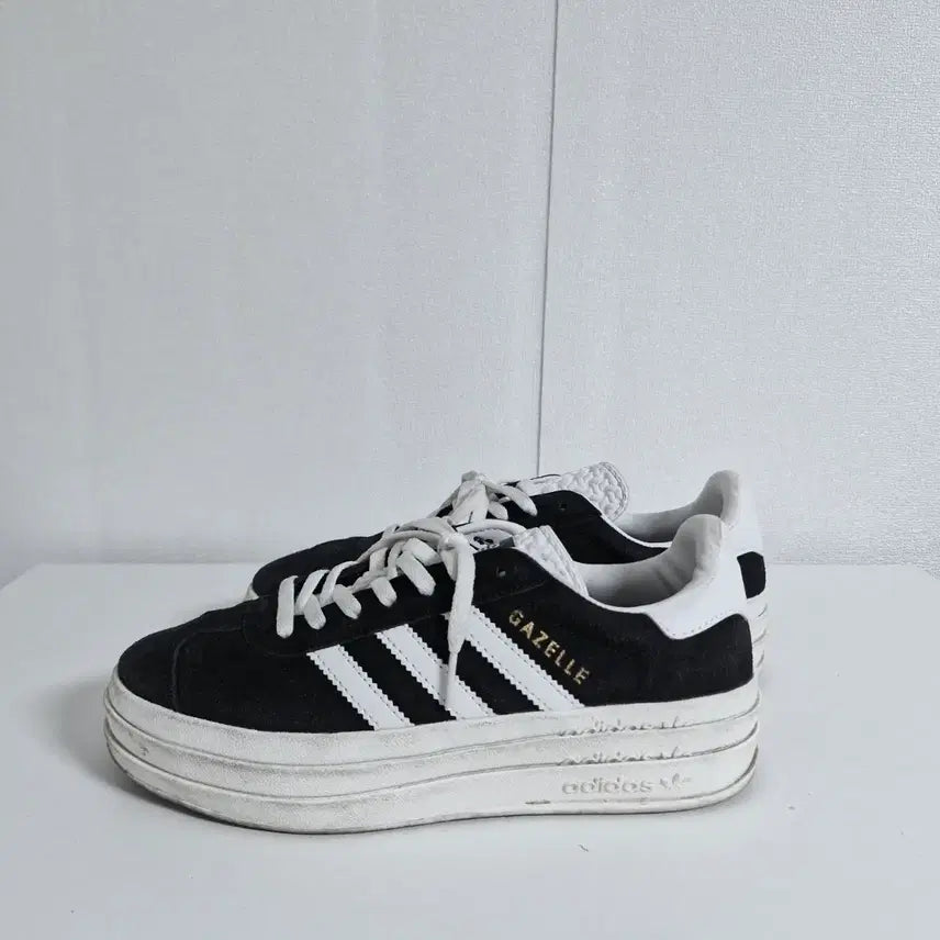[BUNJANG] Adidas Gazelle Bold Sneakers / 아디다스 가젤 볼드(235)