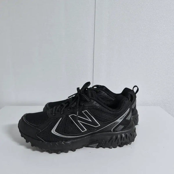 [BUNJANG] New Balance 410v5 Running Shoes (US 7) / 뉴발란스 410v5(250)