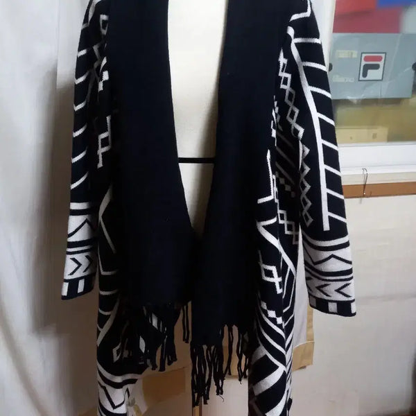 [BUNJANG] Geometric Pattern Shawl Cardigan Black White / 기하학 패턴 카디건 블랙 화이트  숄가디건