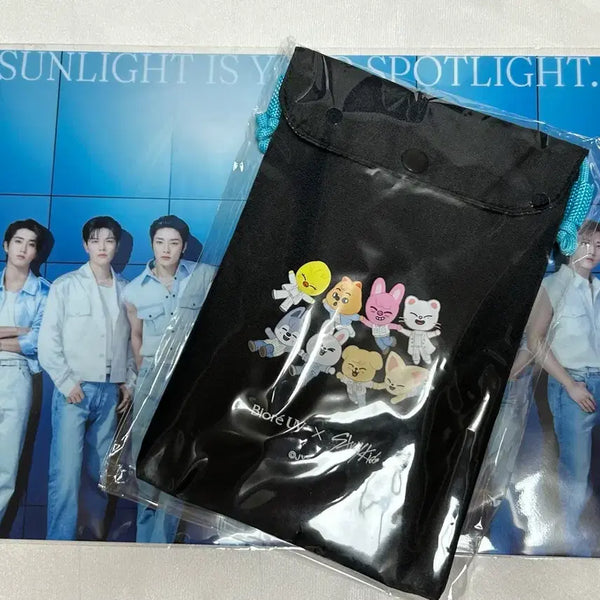 [BUNJANG] Stray Kids Biore Clear File, Cross Body Bag / 스트레이트키즈 비오레 클리어파일, 크로스 바디백