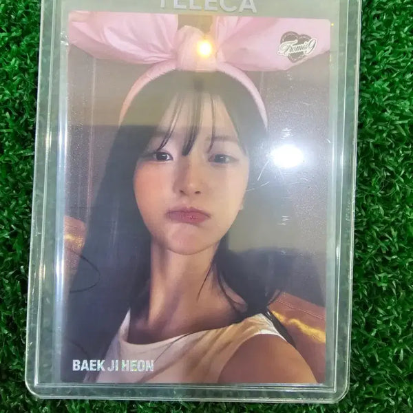 [BUNJANG] Fromis_9 Baek Ji-heon Selfie Photocard 99 Limited Edition / 테레카 백지헌 셀피 99한정