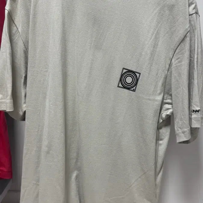 [BUNJANG] Unaffected Graphic T-Shirt / 언어펙티드 반발 프린팅 티셔츠