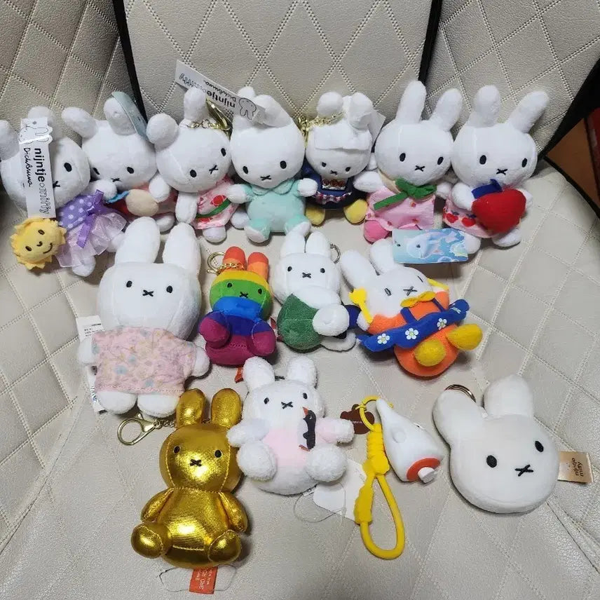 [BUNJANG] Miffy Doll Keychain Set / 미피 인형 키링 세트 팝니다.