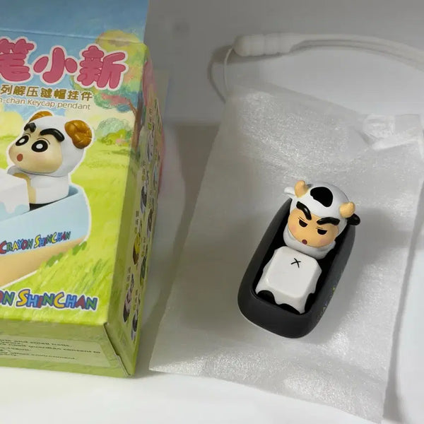 [BUNJANG] Crayon Shin-chan Cow Rider Keycap Figurine / 짱구는못말려 짱구 동물 젖소 소 키캡 클릭커 피규어