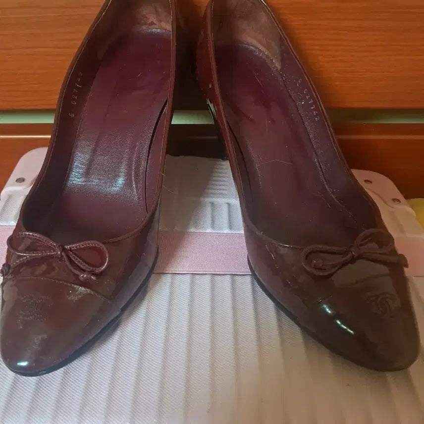 [BUNJANG] Chanel Wine Ribbon Pumps 38 / 정품)샤넬펌프스 와인색 구두38