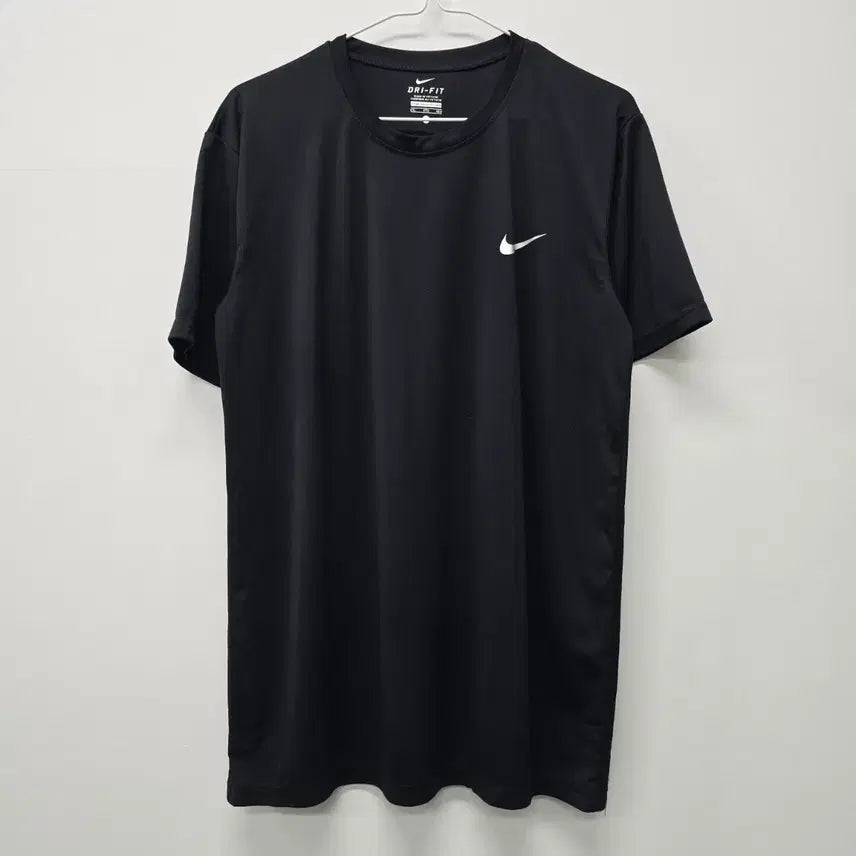 [BUNJANG] Nike Round Neck T-Shirt Size 100 / 나이키 100사이즈 라운드티/3953/더본