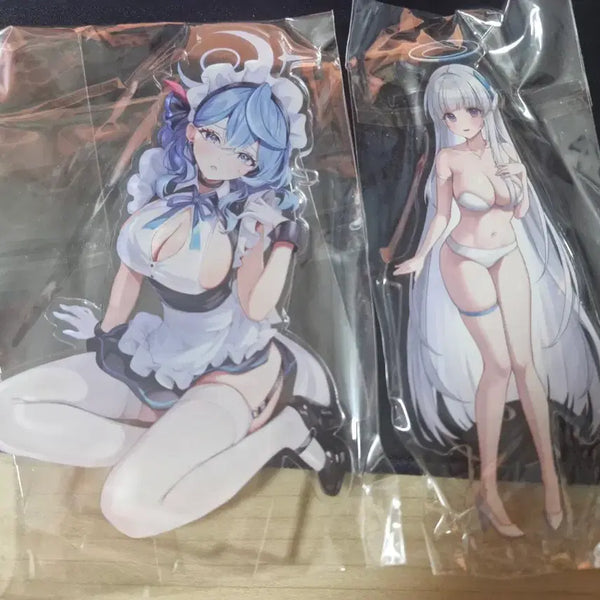 [BUNJANG] Blue Archive Acrylic Stand Ako & Noah (Sealed) / 블루아카이브 아크릴 스탠드 아코 & 노아 (미개봉)