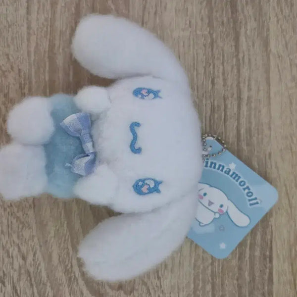 [BUNJANG] Cinnamoroll Keychain with Blue Check Ribbon / 시나모롤 키링