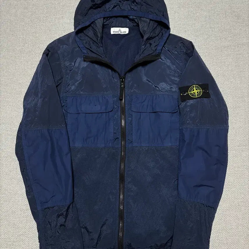 [BUNJANG] Stone Island Windbreaker Jacket / 스톤아일랜드 바람막이 자켓