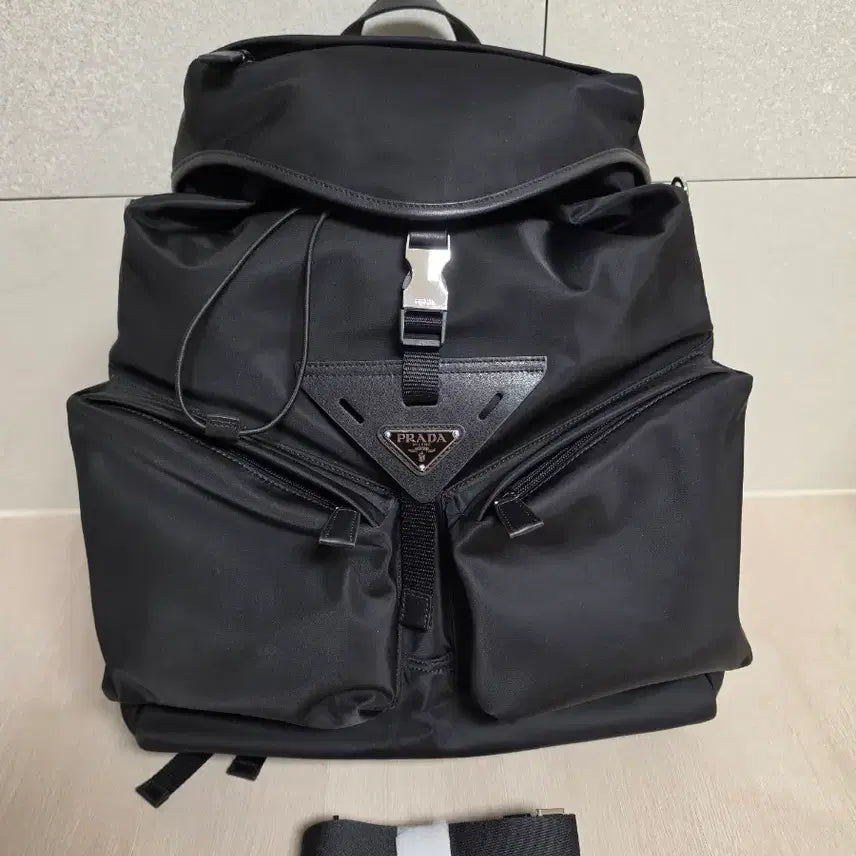 [BUNJANG] Rina Nylon Leather Backpack Black / 리나일론 레더 백팩 블랙