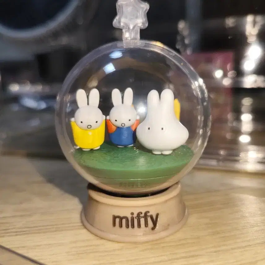[BUNJANG] Miffy Happy Everyday Terrarium Re-Ment Figure Ghost Ver. / 미피 즐거운 매일 테라리움 리멘트 피규어 6번 고스트