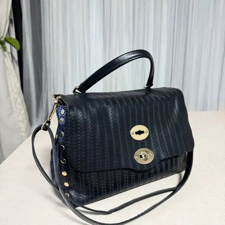 [BUNJANG] Zanellato Black Leather Timeless Shoulder Bag / 자넬라토 블랙 숄더백