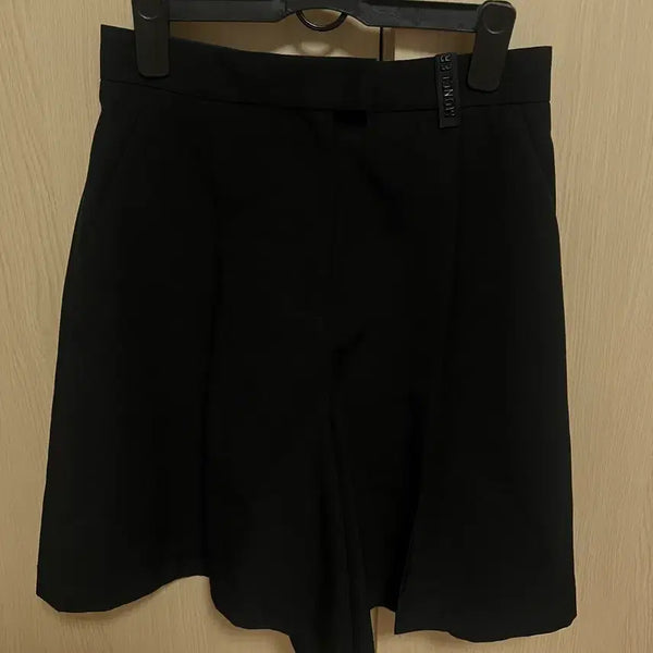 [BUNJANG] Moncler Women's Shorts Size 40 / 몽클레어 여성 반바지 40사이즈