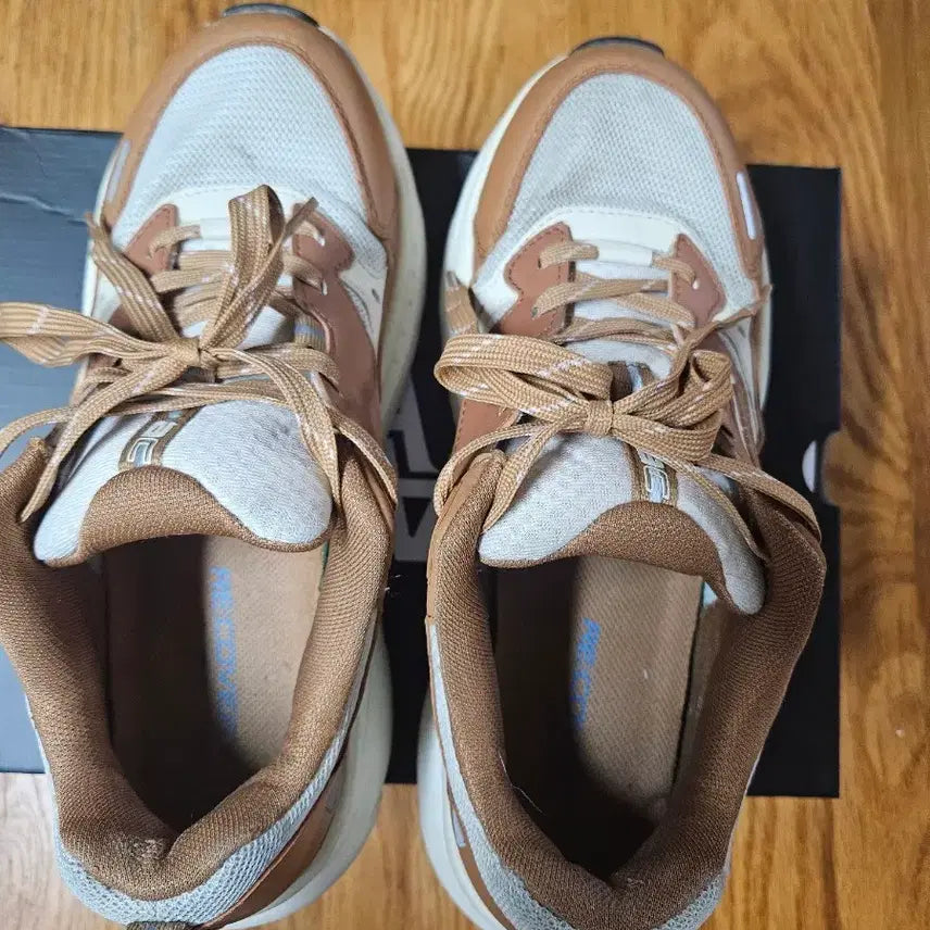 [BUNJANG] Akii Classic Bumper Trainer 270 Beige Brown / 아키클래식 범퍼 트레이너 270