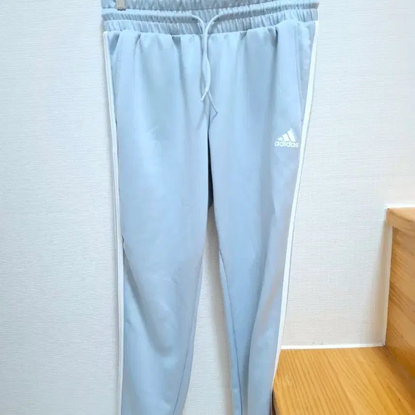 [BUNJANG] Adidas Training Pants Light Blue / 아디다스 트레이닝 팬츠 미즈이로 라이트 블루