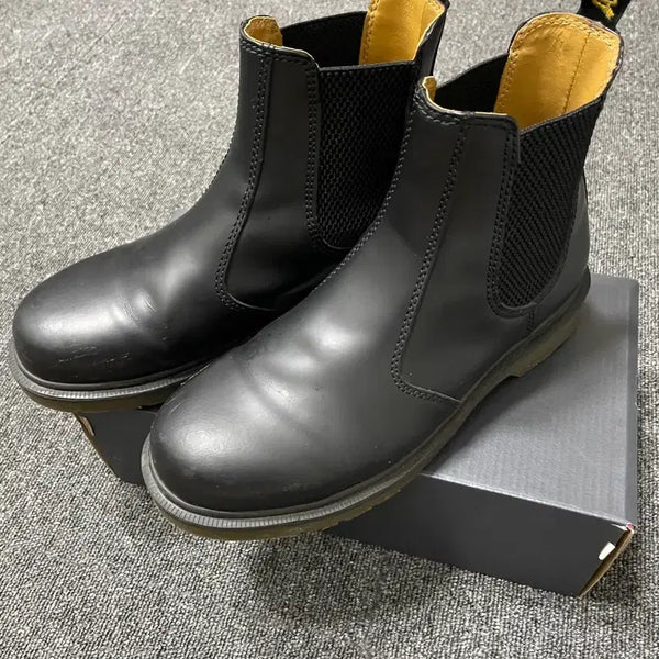 [BUNJANG] Dr. Martens 2976 Chelsea Boots Black / 닥터마틴 2976 첼시부츠 블랙 240사이즈