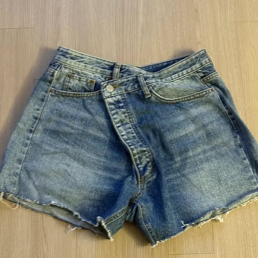 [BUNJANG] Baguette Denim Short Pants / 바게트 데님 숏 팬츠 (허리 단면 35)