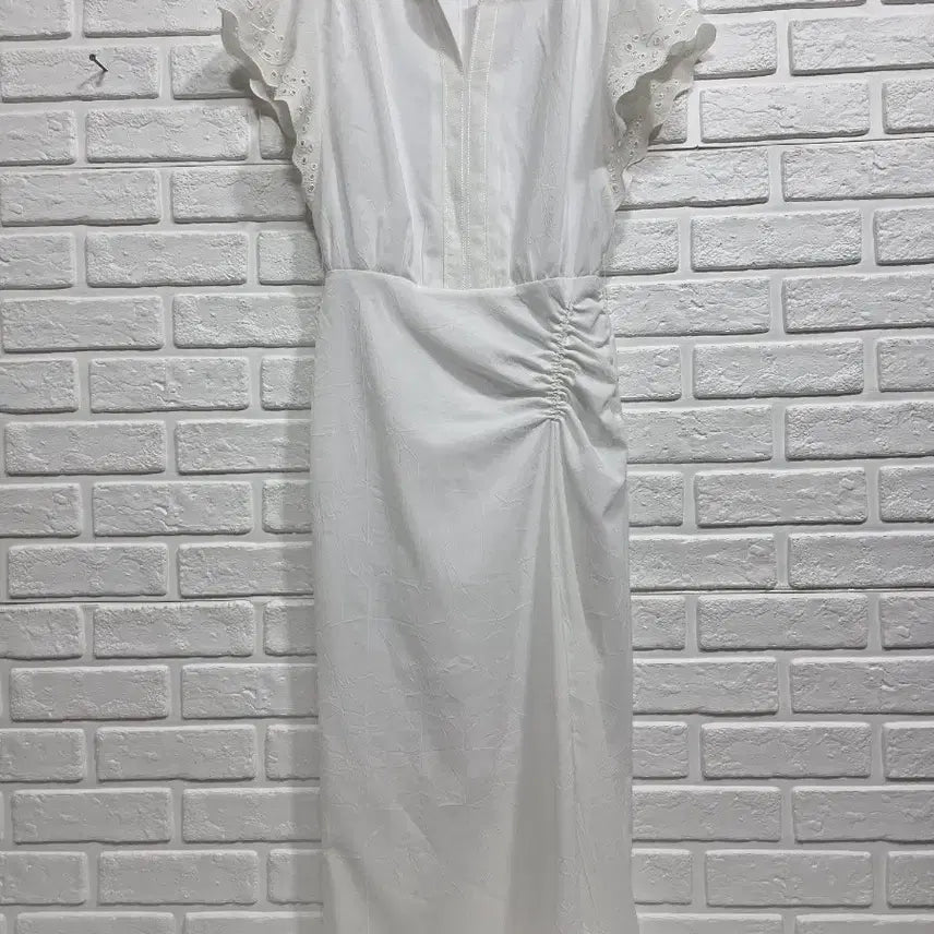 [BUNJANG] MICHAA 2022 Punching Pleated Dress / 2022년 미샤 소매 펀칭 주름원피스55ㅡ66