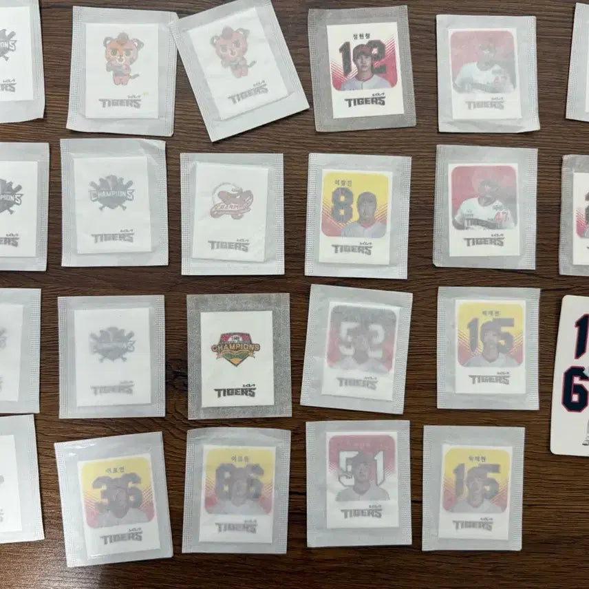 [BUNJANG] KIA Tigers Stickers Bundle / KIA 타이거즈 띠부씰 판매/교환