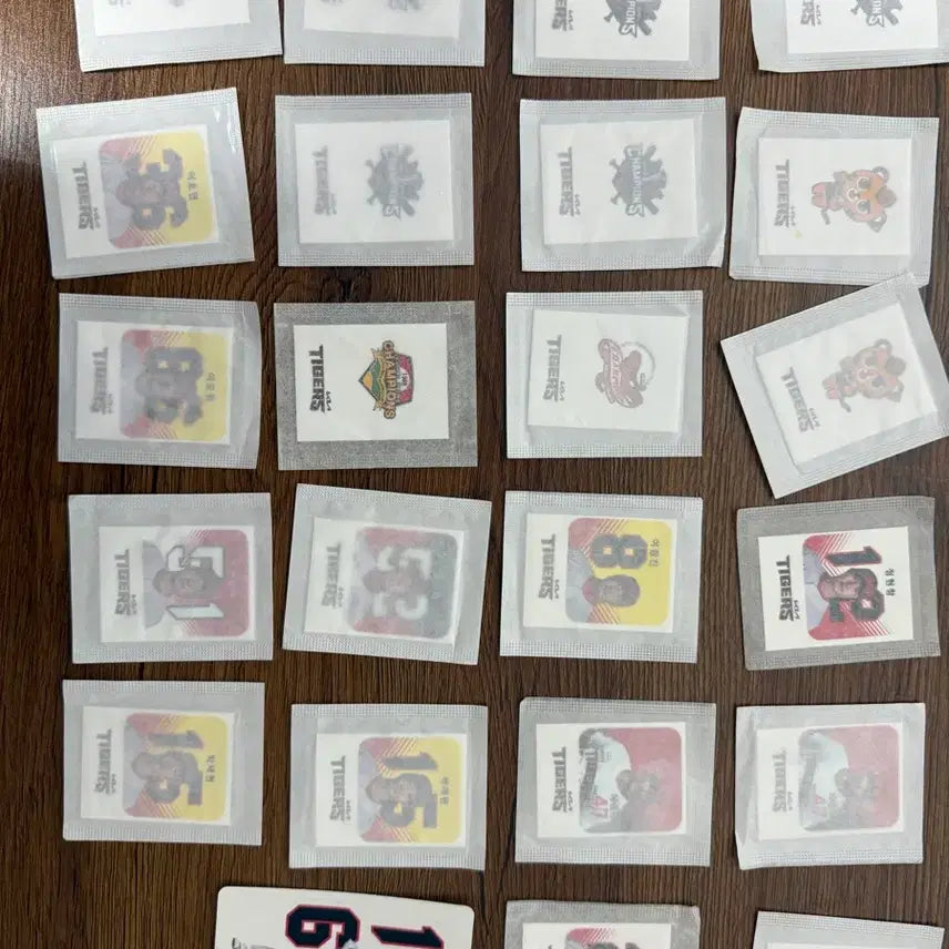 [BUNJANG] Kia Tigers Baseball Team Stickers / 기아타이거즈 띠부씰 교환/판매