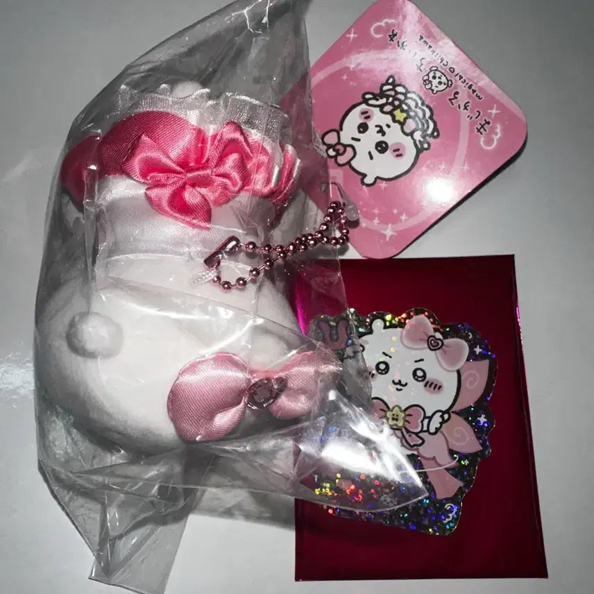 [BUNJANG] Magical Chikawa Petit Mini Mascot Keyring & Hologram Sticker Bundle / 미개봉) 매지컬 치이카와 쁘띠 미니 마스코트 키링 스티커 치이카와 먼작귀