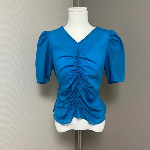 [BUNJANG] Blue Pleated Blouse (Vacation/Travel Look) / (거의 새 상품) 블루 주름 블라우스 휴가룩 여행룩
