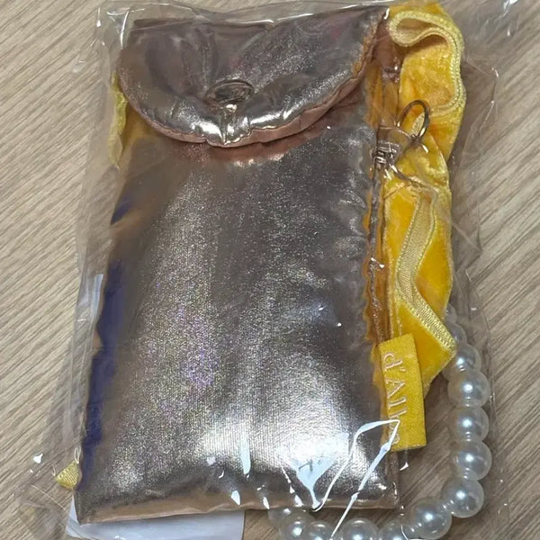 [BUNJANG] Dallba Yellow Ribbon Padded Pouch / 달바 옐로우 리본 메탈 패딩 파우치